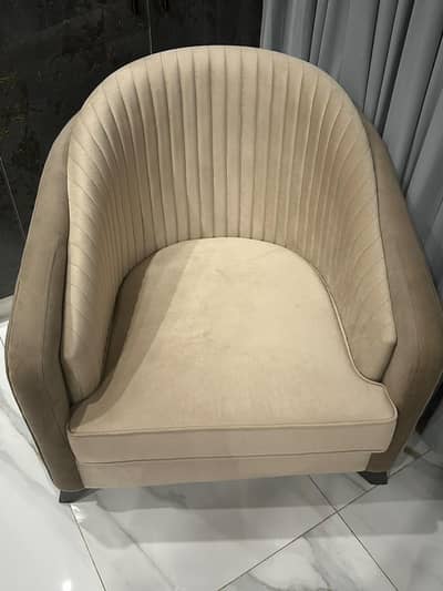 fresh brand new 2 months use 7seater sofa set