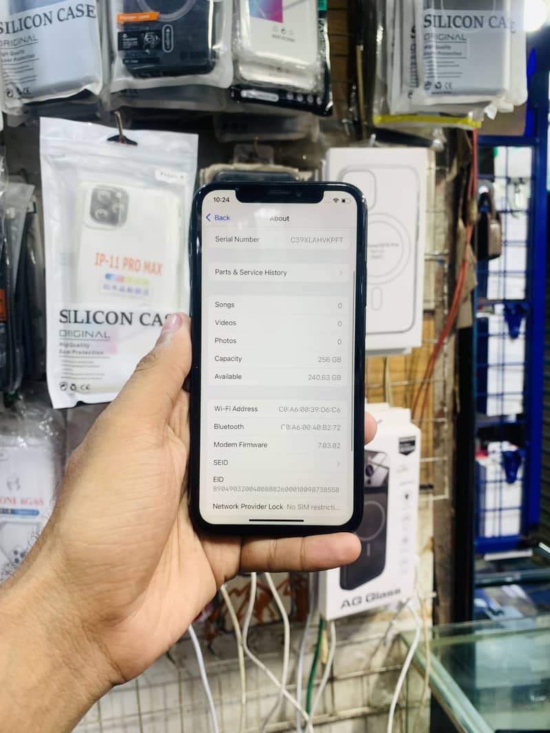 Apple iPhone XS 7