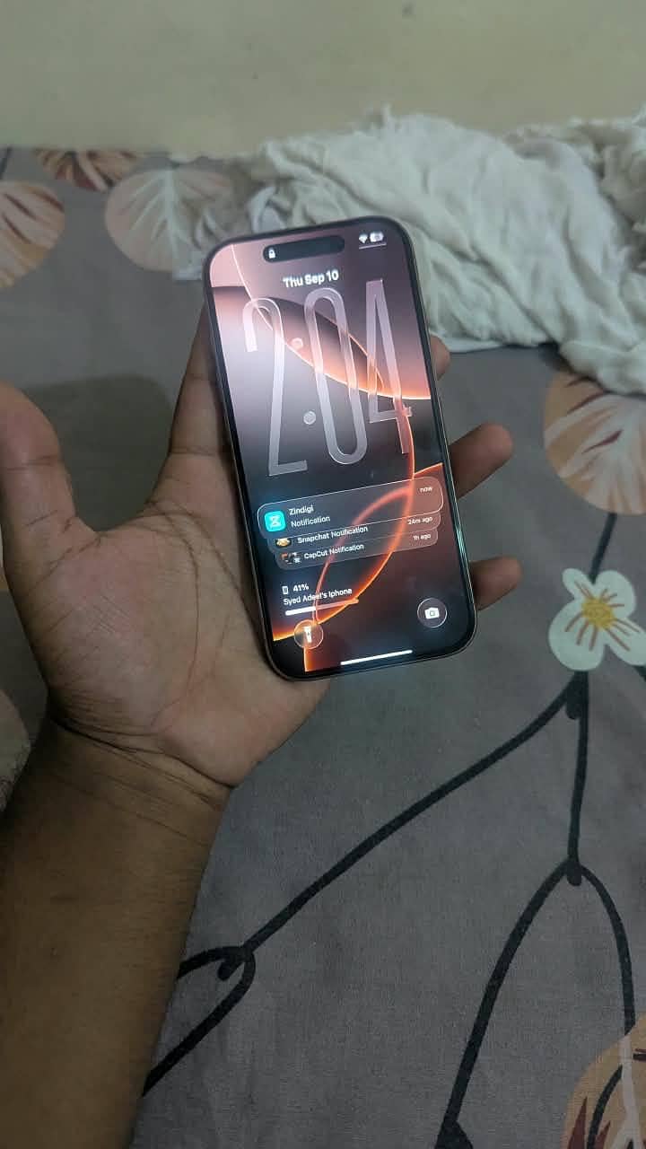 Apple iPhone 16 Pro 6