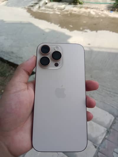 Apple iPhone 16 Pro Max