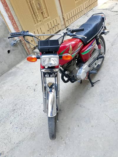 Honda good condition for sal 03335163675