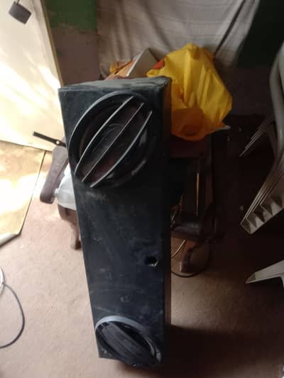 4000rs only speaker or box urgent sale