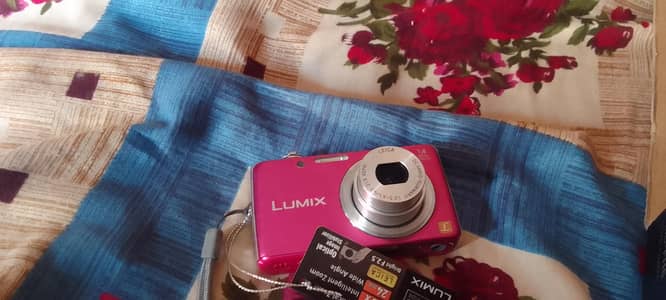 panasonic lumix FH6 made in japan brad new 10/10 for hd photo video