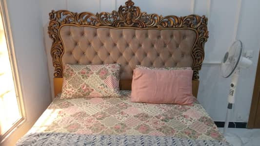 King size bed with dressing table