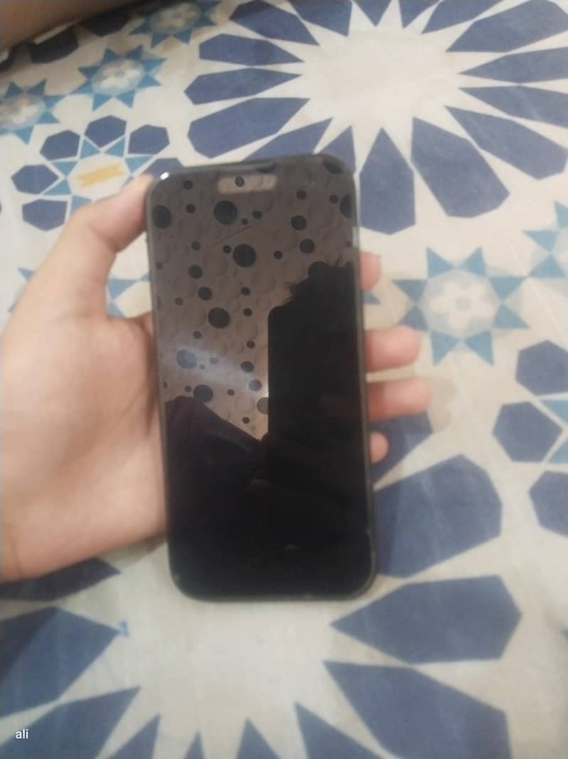 Apple iPhone 15 7