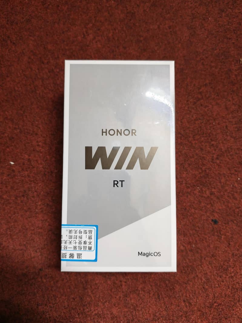 Honor Win RT 16/1Tb box pack 0