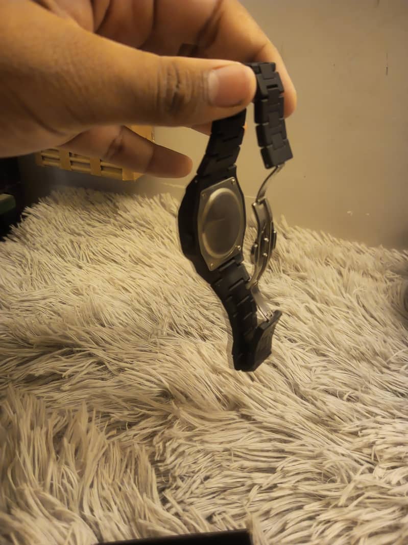 AURA WATCH 1