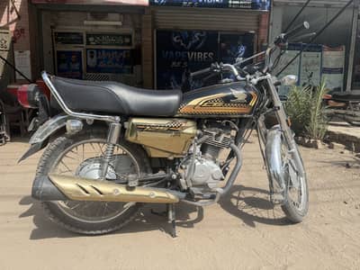HONDA 125 Gold Edition