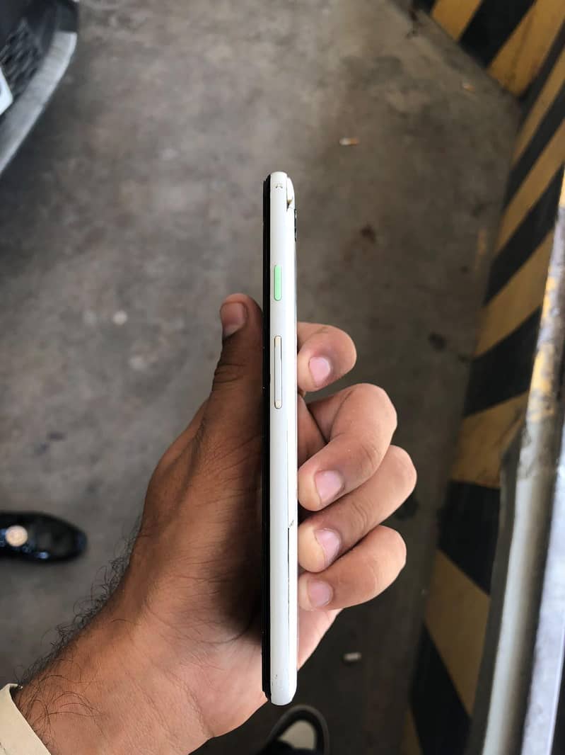 Google Pixel 3 6