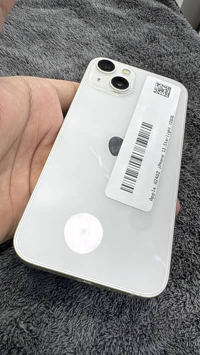 Apple iPhone 13