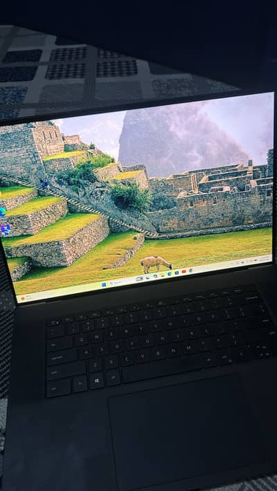Dell precision 5760, i7,11th gen,6gb dedicated A3000 graphic card.