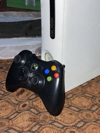  Xbox 360 White — Excellent Condition | 1 Wireless Controller + HDMI