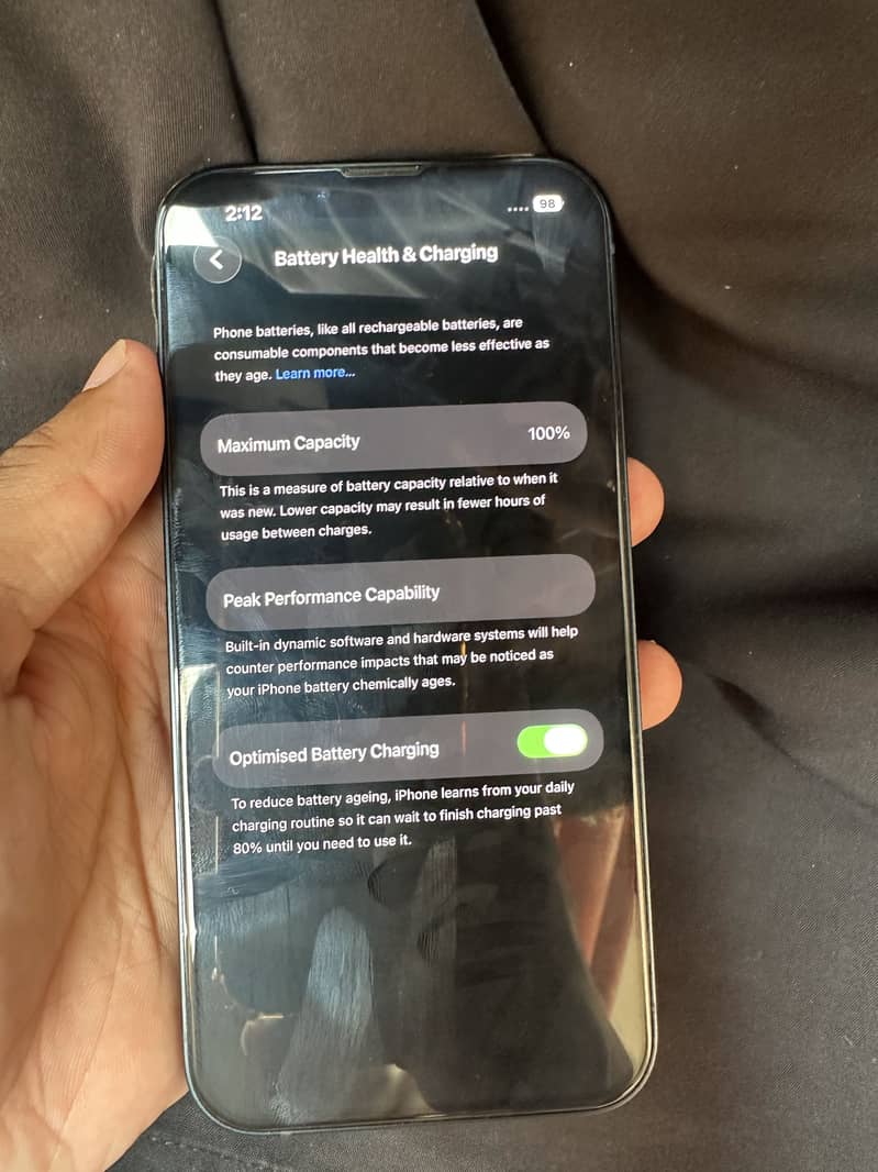 Apple iPhone 13 8