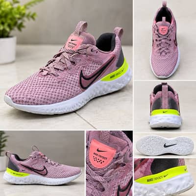Original Nike women shoes - size 7