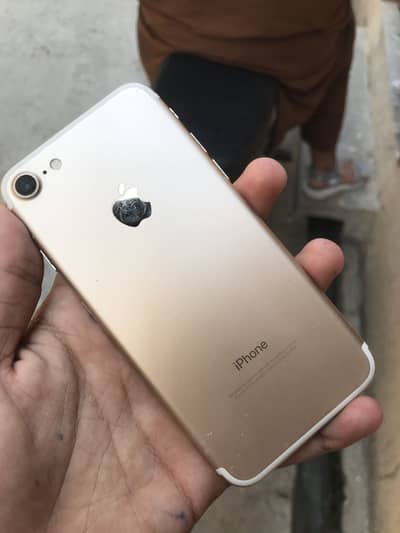 Apple iPhone 7