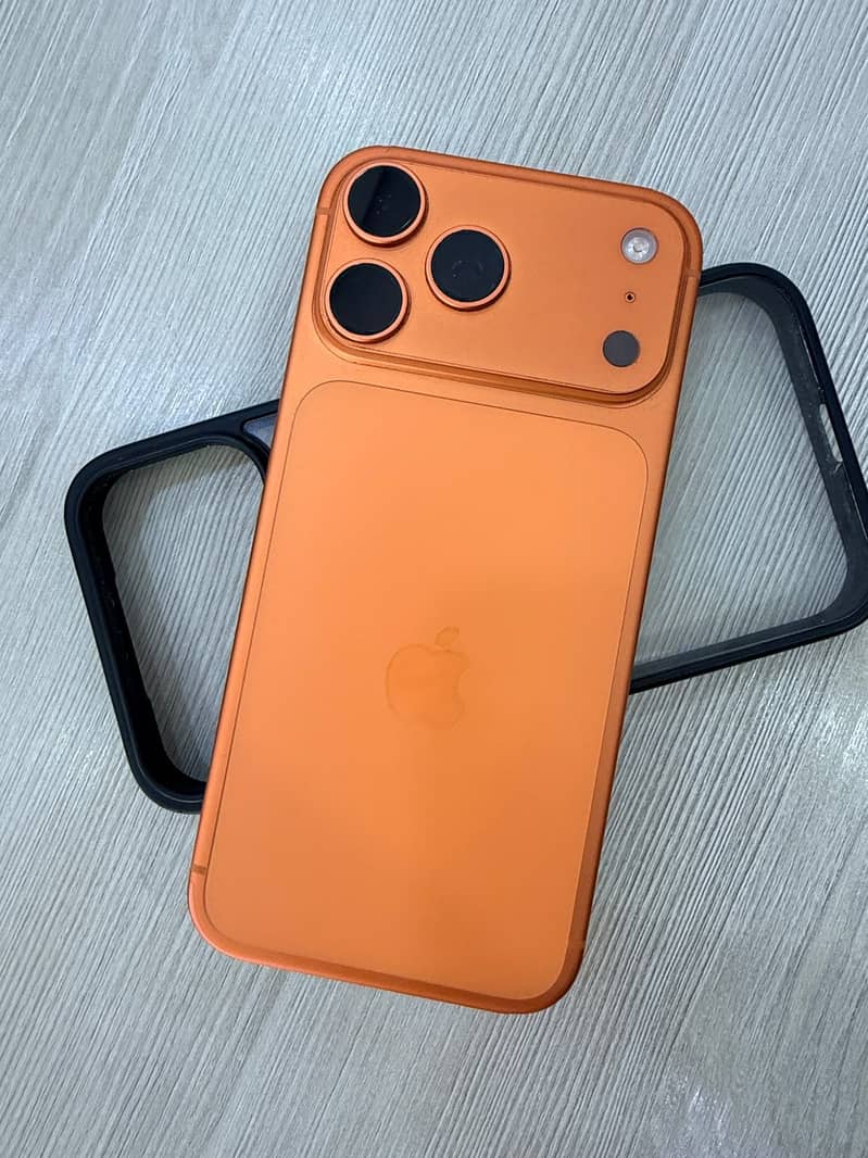 Apple iPhone 17 Pro Max 1