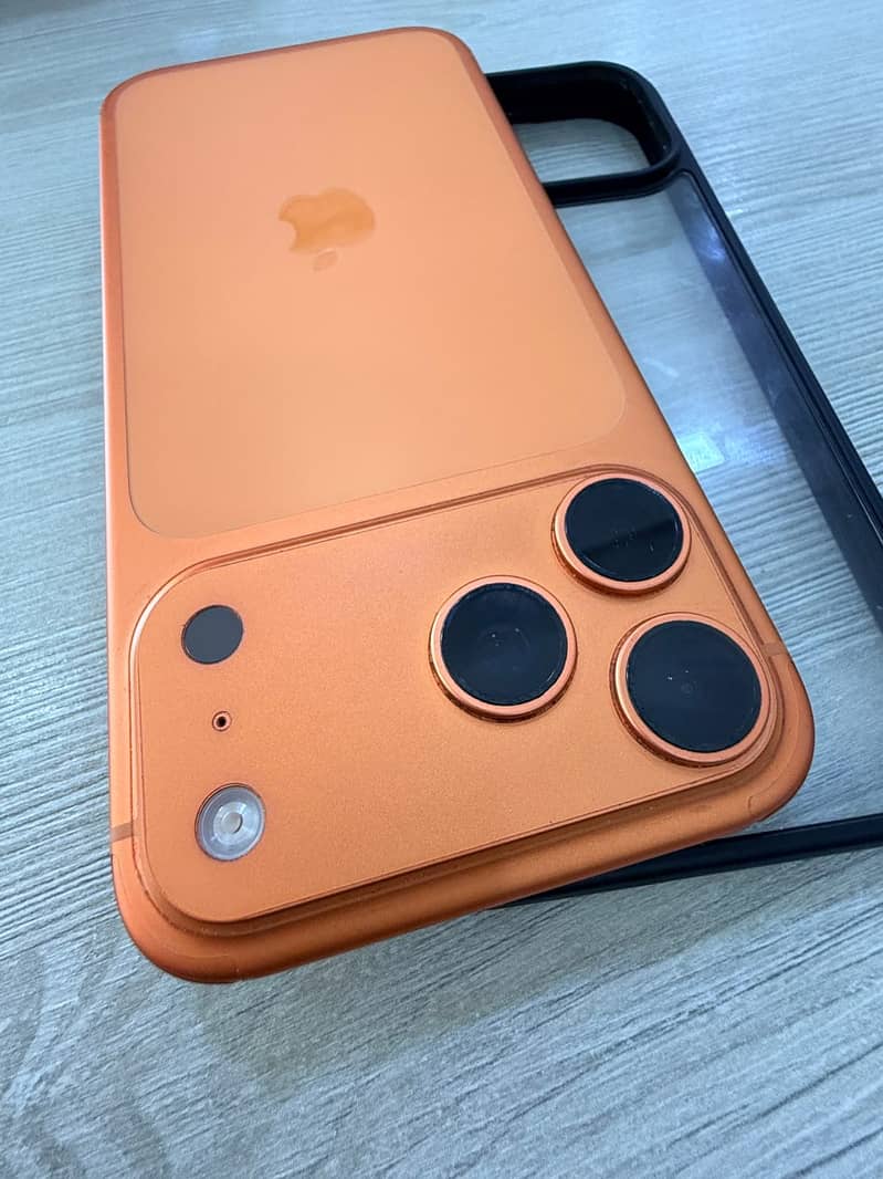 Apple iPhone 17 Pro Max 3