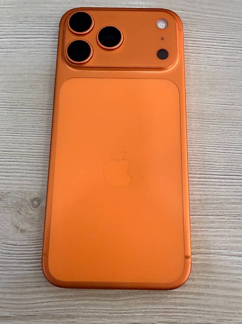 Apple iPhone 17 Pro Max 7