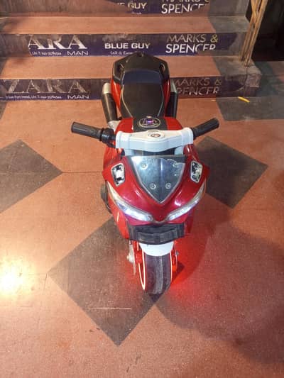 kids Bike Scooter 12V  Good Condition Working 10 By 10