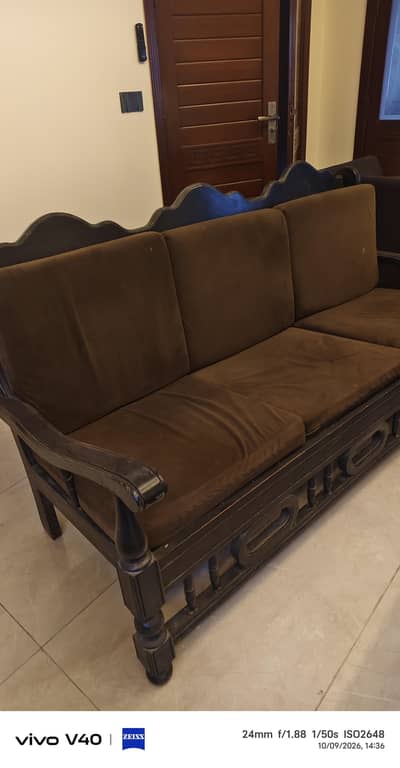 urgent Sofa for sale