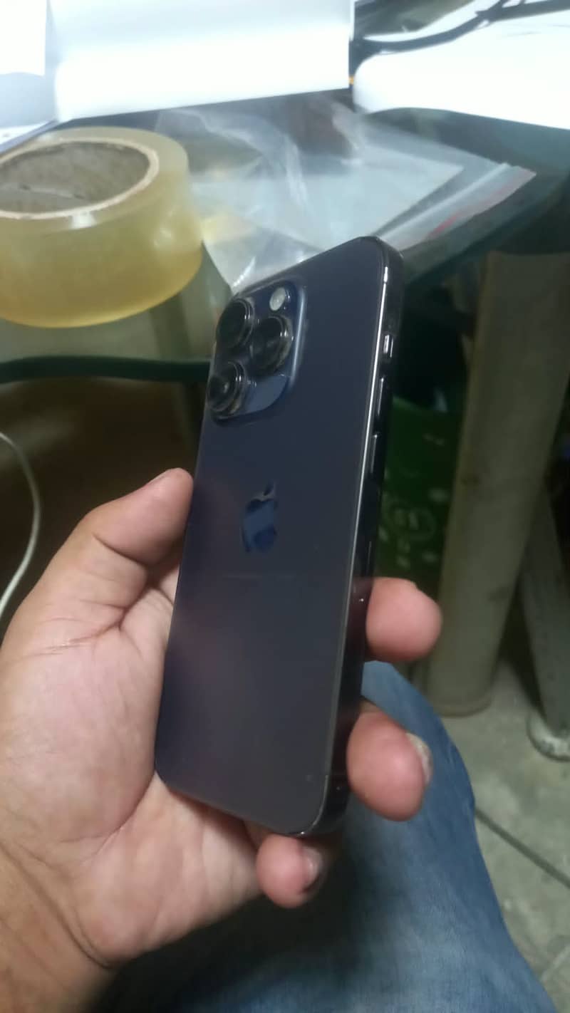 Apple iPhone 14 Pro 2