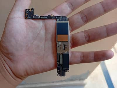 iPhone 7 plus motherboard For Sale
