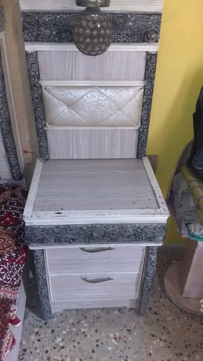 bed with side table 4
