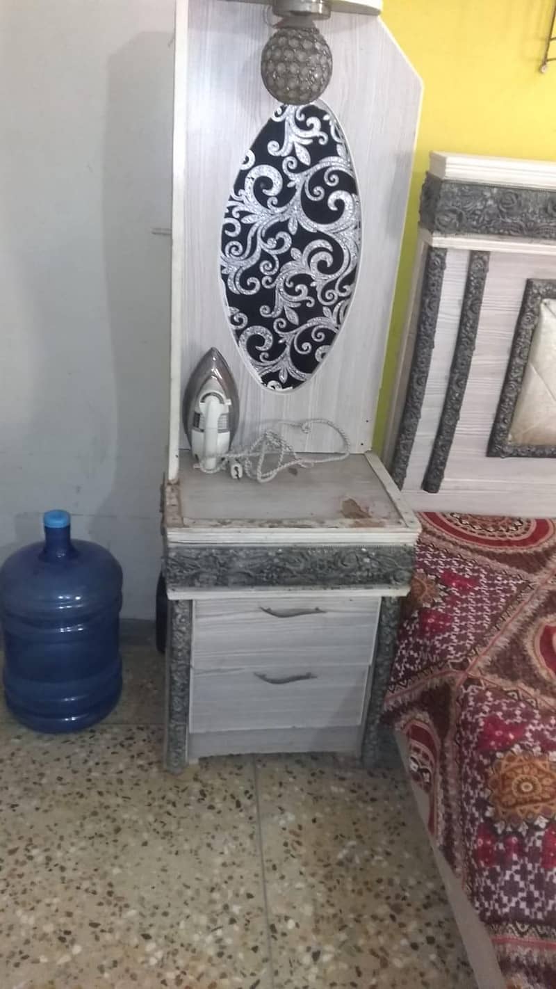 bed with side table 5