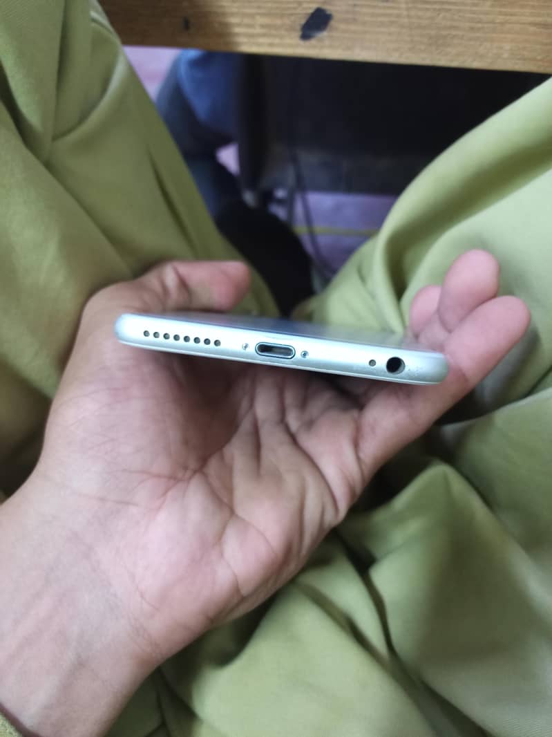 Apple iPhone 6 Plus.  urgent sale 3