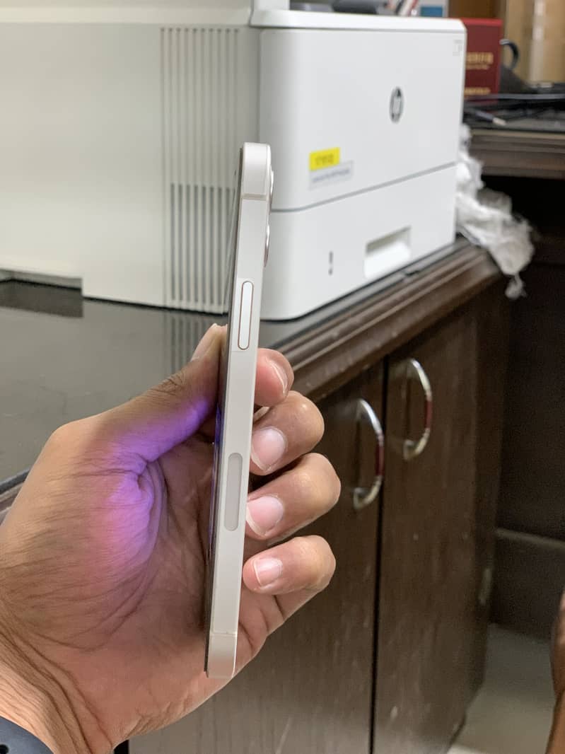 Apple iPhone 12 1