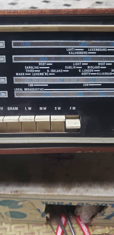 Radio pye
