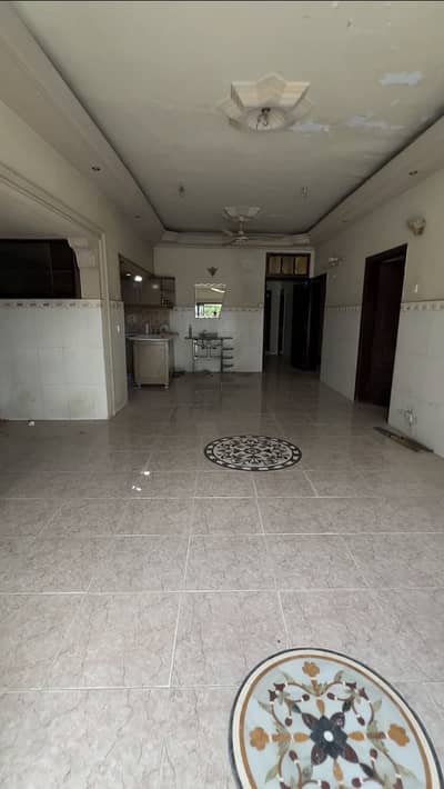 Well Maintained Upper Portion