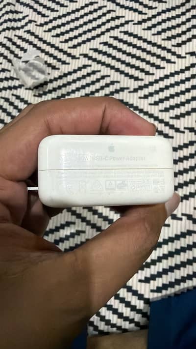 Apple charger 30 Watt type c