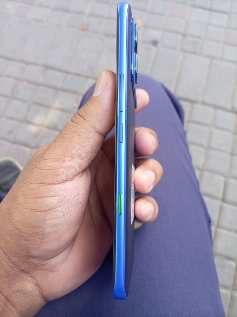 Infinix note Edge 2