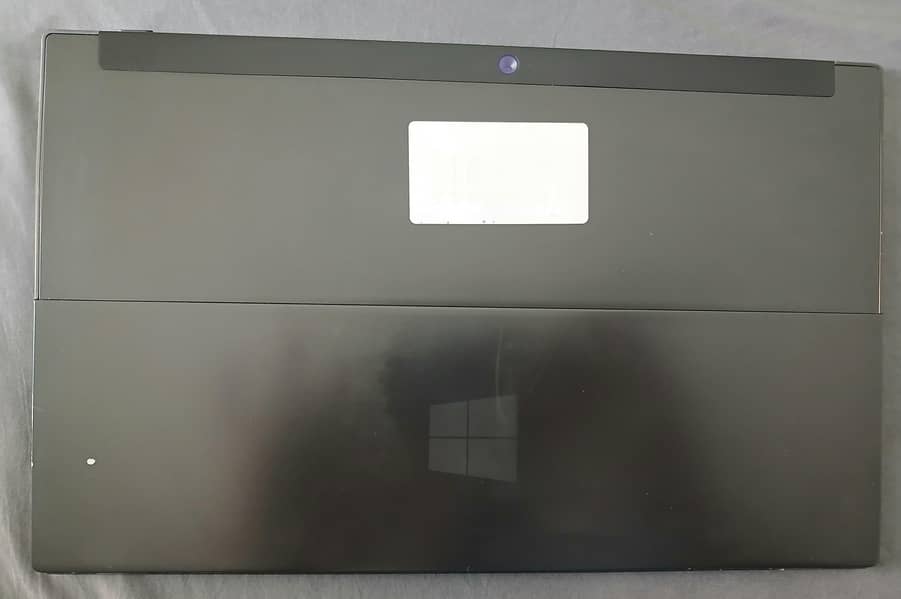 Microsoft Surface RT (Window Tablet) 3