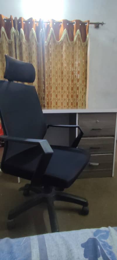 New condition table and chair sale dhamial road Rawalpindi