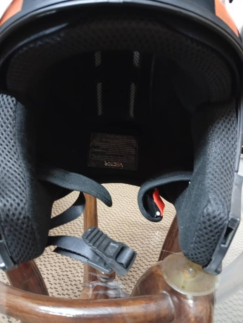 three steps helmet 7