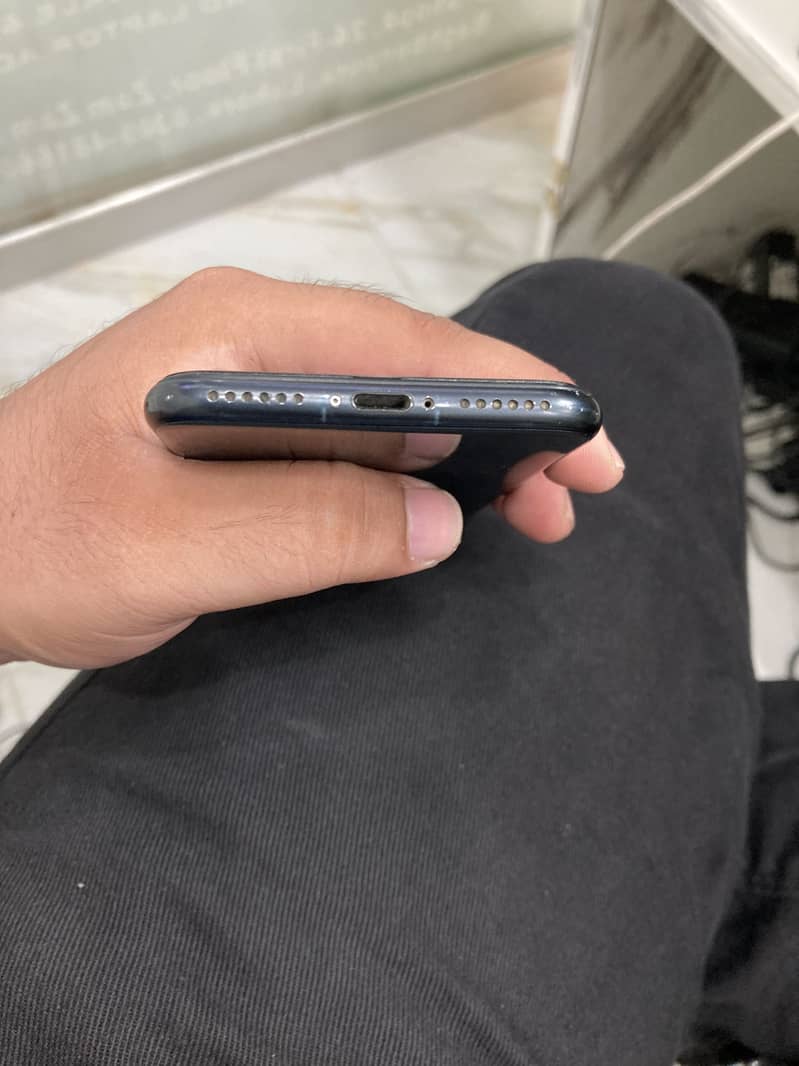 Apple iPhone SE 4