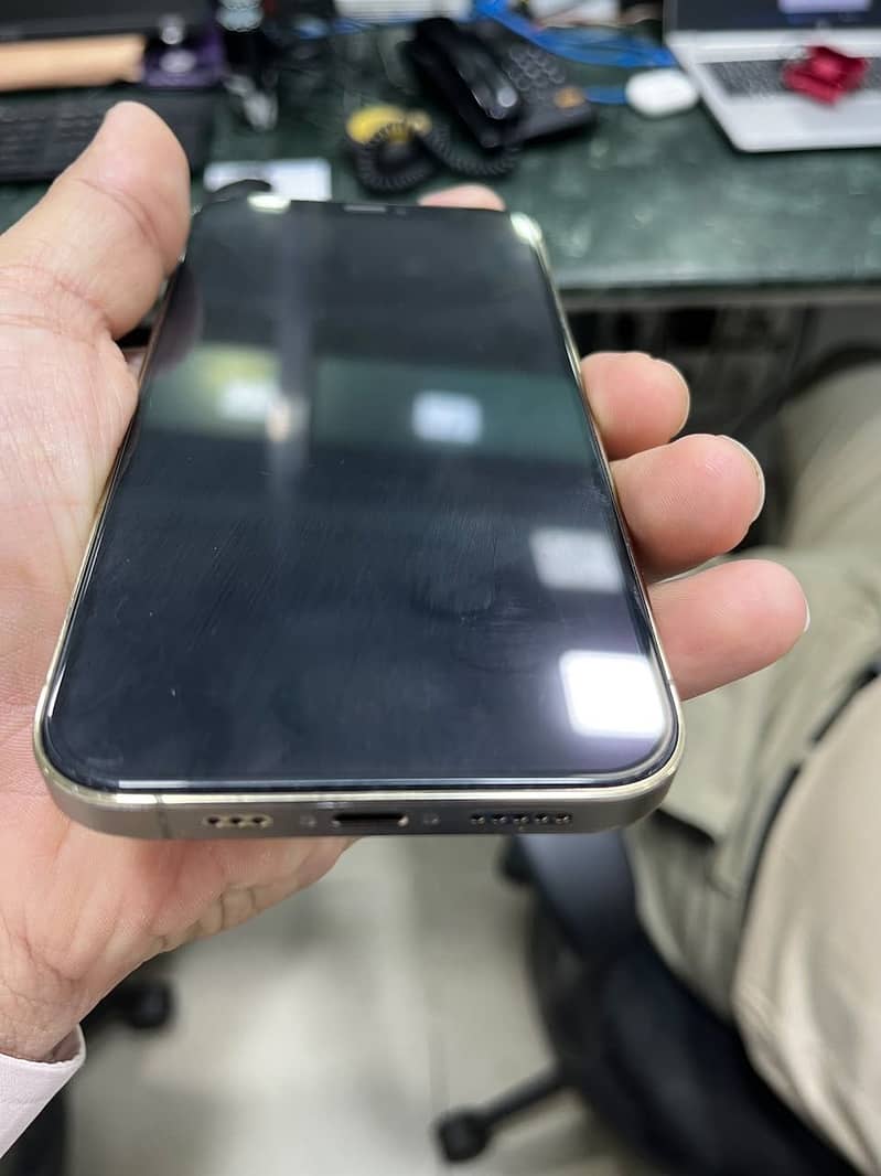 Apple iPhone 12 Pro 7