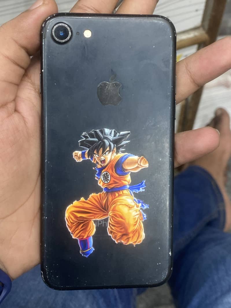 Apple iPhone 7 1