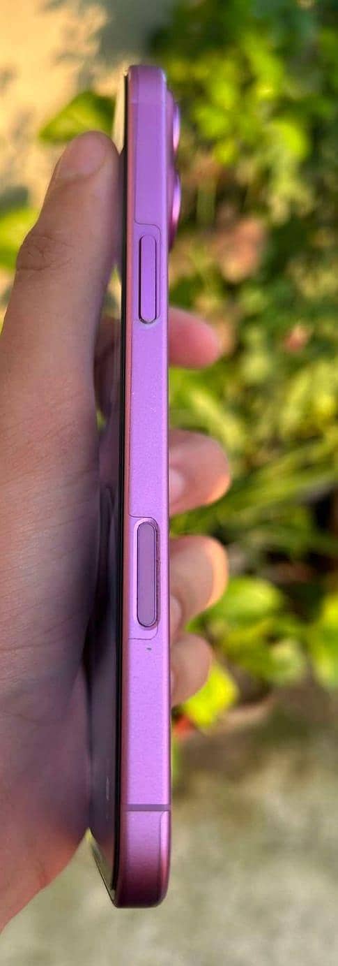 Apple iPhone 16 Plus 4