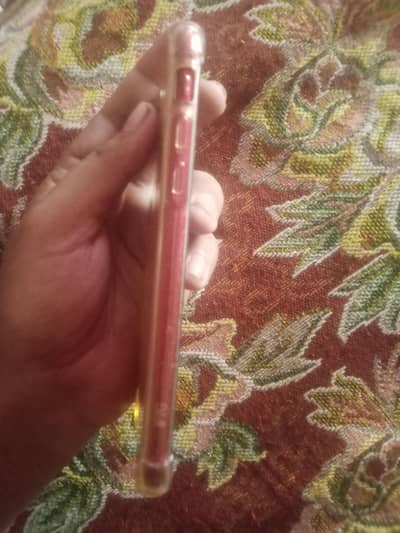 Apple iPhone SE