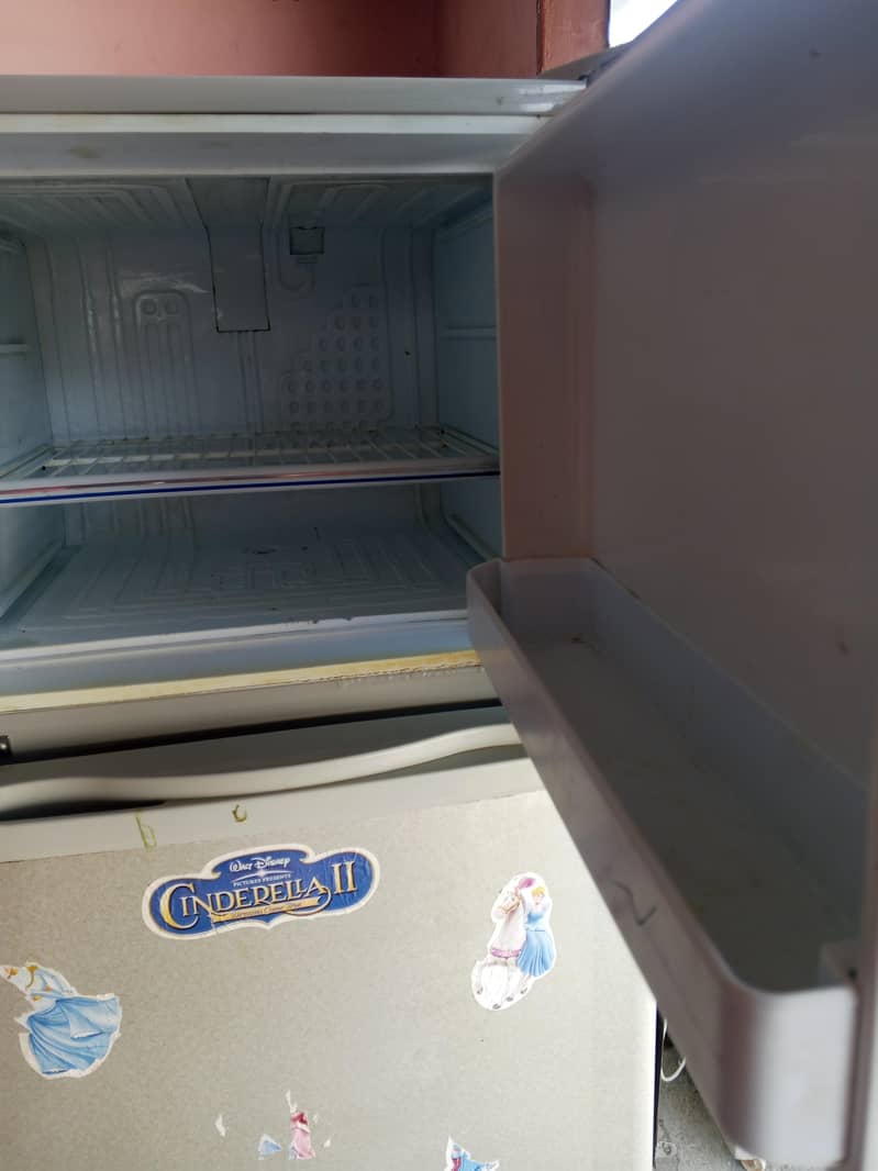 Dawlance fridge 2