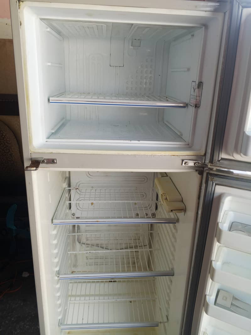 Dawlance fridge 5