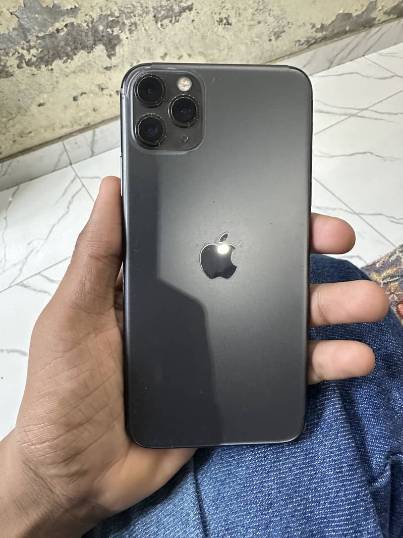 Apple iPhone 11 Pro Max 1