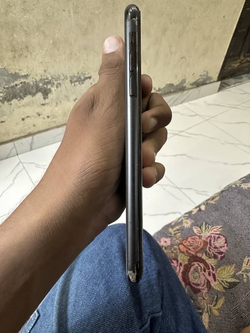 Apple iPhone 11 Pro Max 5
