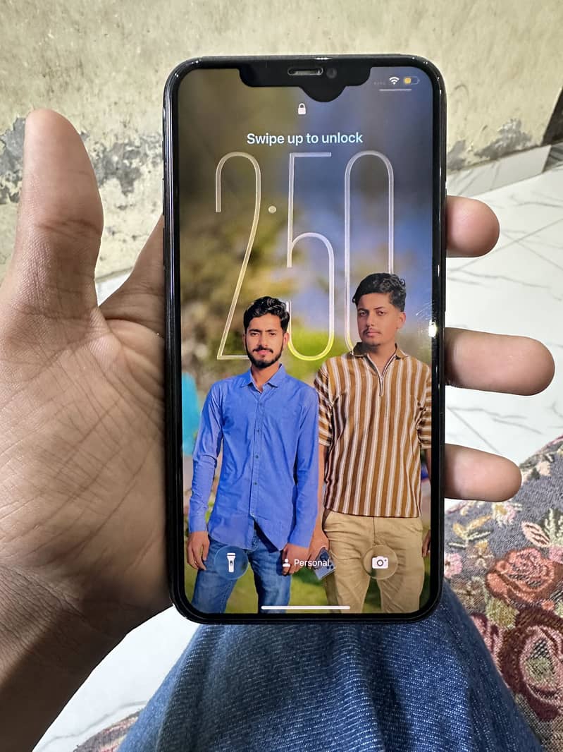 Apple iPhone 11 Pro Max 6