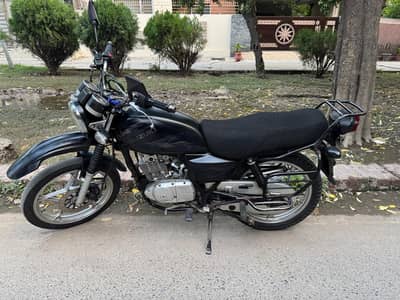 22 Model original bike urgent sale plz contact 03084204437