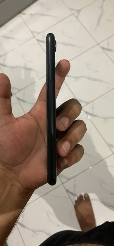 Apple iPhone XR