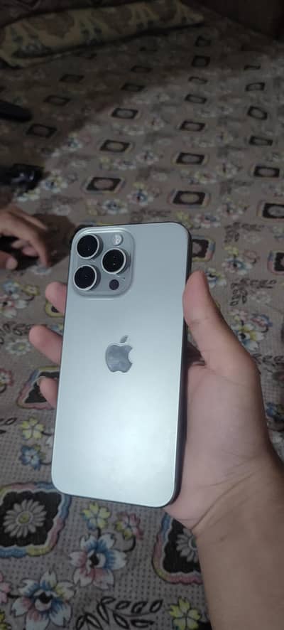 Apple iPhone 15 Pro Max